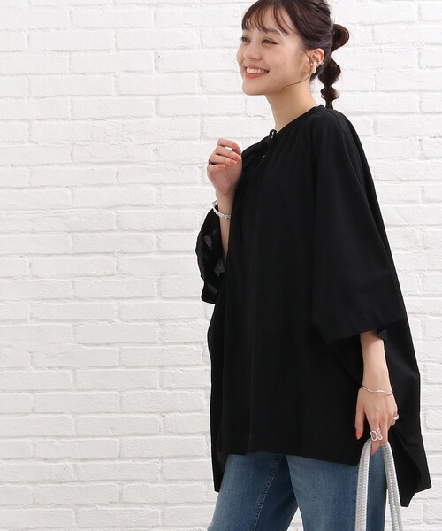 SHOO・LA・RUE（シューラルー）の「◆スクエアポンチョシャツ（シャツ/ブラウス・レディース・ホワイト系/ブラック/ピンク系・00）」の3枚目の写真