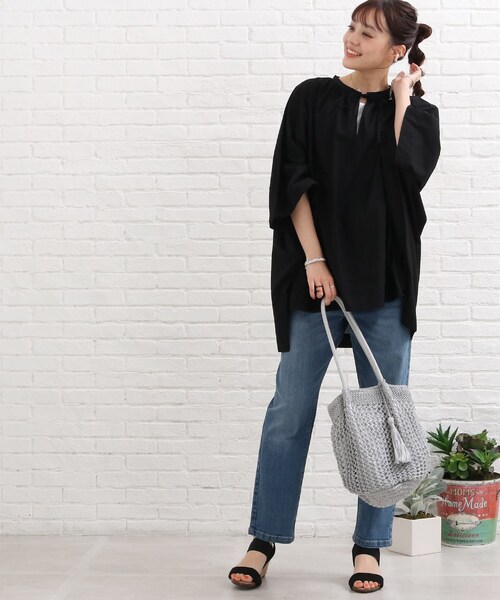 SHOO・LA・RUE（シューラルー）の「◆スクエアポンチョシャツ（シャツ/ブラウス・レディース・ホワイト系/ブラック/ピンク系・00）」の16枚目の写真