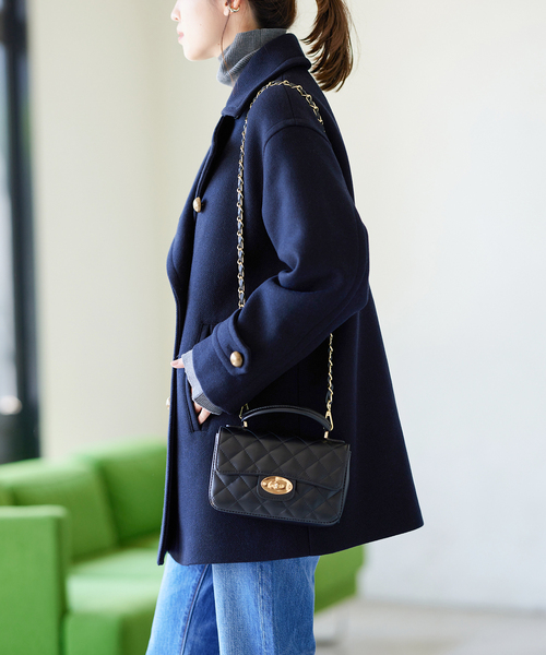 AULENTTI（オウレンティ）の「■■■【AULENTTI/オウレンティ】チェーンハンドルバッグ（ショルダーバッグ・レディース・カーキ/キャメル/ブラック・FREE）」の4枚目の写真