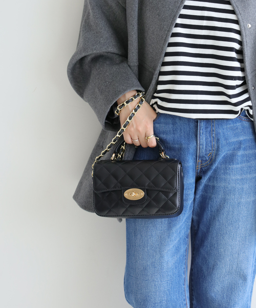 AULENTTI（オウレンティ）の「■■■【AULENTTI/オウレンティ】チェーンハンドルバッグ（ショルダーバッグ・レディース・カーキ/キャメル/ブラック・FREE）」の7枚目の写真