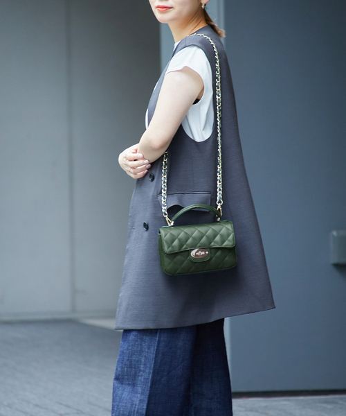 AULENTTI（オウレンティ）の「■■■【AULENTTI/オウレンティ】チェーンハンドルバッグ（ショルダーバッグ・レディース・カーキ/キャメル/ブラック・FREE）」の12枚目の写真