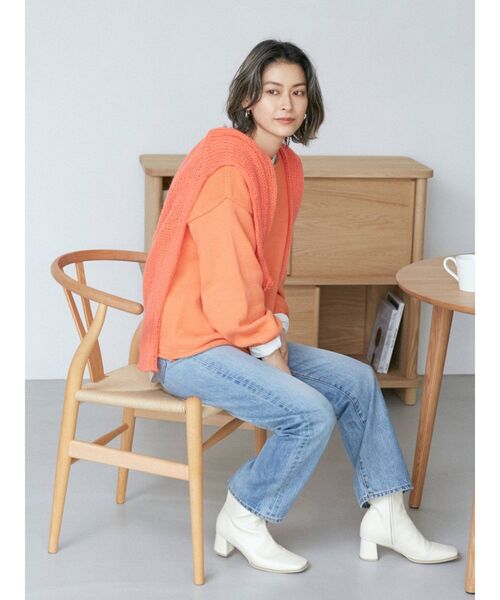 Ungrid（アングリッド）の「アウトリンキングクルーネックニット（ニット/セーター・レディース・チャコールグレー/オフホワイト/オレンジ/ブルー/グリーン・FREE）」の21枚目の写真