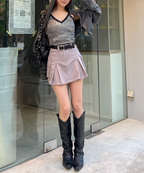 BLONDEY（ブロンディ）の「カーゴプリーツミニスカート（スカート・レディース・ブラック/ベージュ/カーキ/チャコールグレー/レッド/グレー・SMALL/MEDIUM）」の18枚目の写真