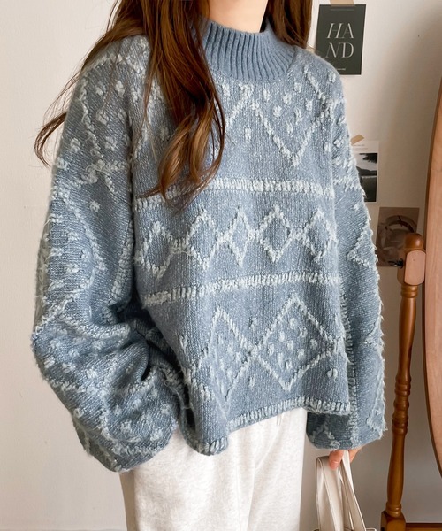 classicalelf（クラシカルエルフ）の「レトロに味付け。ループヤーン3Dジャガードハイネックニットプルオーバー（ニット/セーター・レディース・ベージュ/チャコールグレー/ブルー/アイボリー・MEDIUM/X-LARGE/LARGE/SMALL）」の8枚目の写真