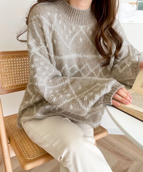 classicalelf（クラシカルエルフ）の「レトロに味付け。ループヤーン3Dジャガードハイネックニットプルオーバー（ニット/セーター・レディース・ベージュ/チャコールグレー/ブルー/アイボリー・MEDIUM/X-LARGE/LARGE/SMALL）」の5枚目の写真