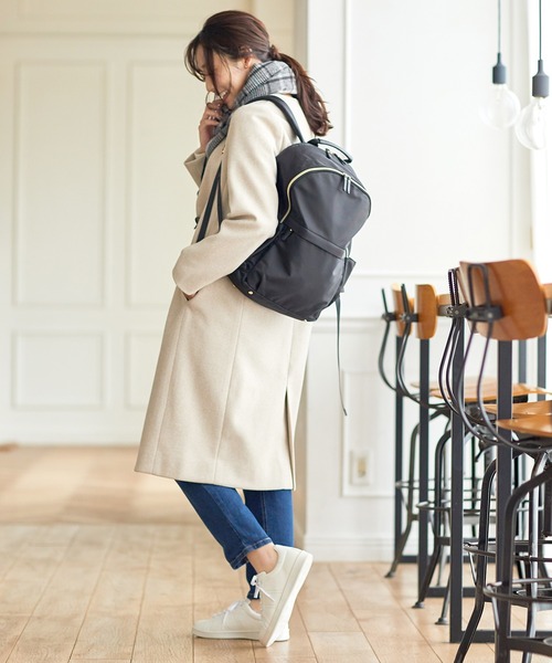 Honeys(ハニーズ)の「快適コートスニーカー(スニーカー・レディース・ホワイト/グレイッシュベージュ/ブラック/ホワイト×ブラック・M/LL/L/S)」の5枚目の写真