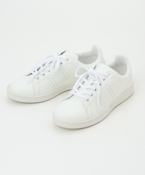 Honeys(ハニーズ)の「快適コートスニーカー(スニーカー・レディース・ホワイト/グレイッシュベージュ/ブラック/ホワイト×ブラック・M/LL/L/S)」の13枚目の写真