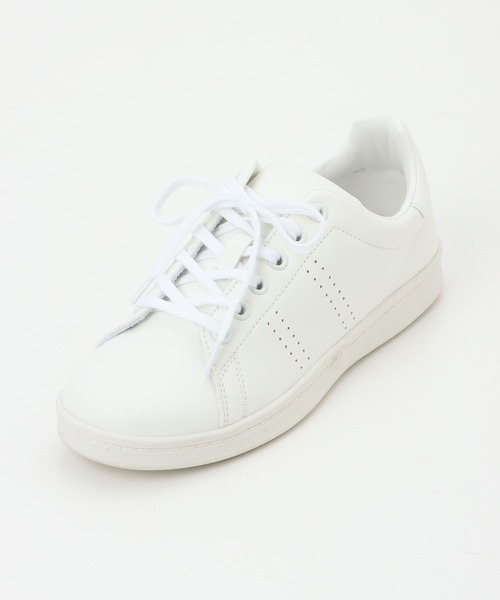 Honeys(ハニーズ)の「快適コートスニーカー(スニーカー・レディース・ホワイト/グレイッシュベージュ/ブラック/ホワイト×ブラック・M/LL/L/S)」の14枚目の写真