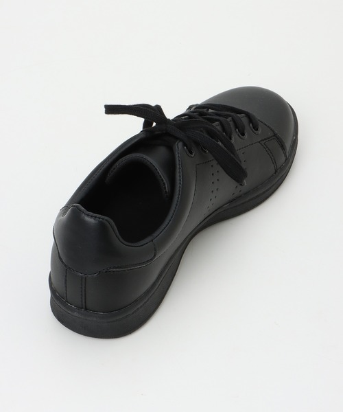 Honeys(ハニーズ)の「快適コートスニーカー(スニーカー・レディース・ホワイト/グレイッシュベージュ/ブラック/ホワイト×ブラック・M/LL/L/S)」の18枚目の写真