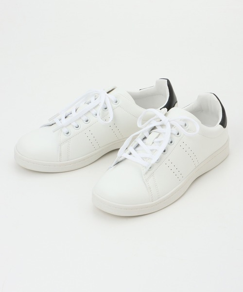 Honeys(ハニーズ)の「快適コートスニーカー(スニーカー・レディース・ホワイト/グレイッシュベージュ/ブラック/ホワイト×ブラック・M/LL/L/S)」の19枚目の写真