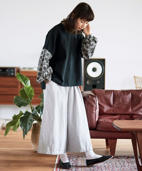 Sunny clouds（サニークラウズ）の「サニークラウズ　花咲くベスシャツ〈レディース〉（シャツ/ブラウス・レディース・ブラック系その他・MEDIUM/LARGE/X-LARGE/XX-LARGE/NM）」の4枚目の写真