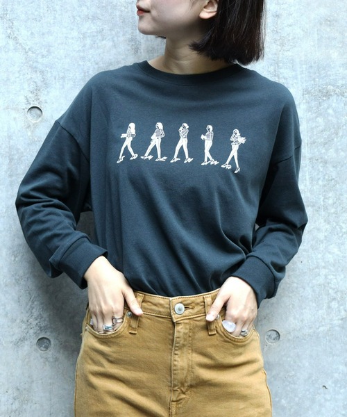 SOMETHING(サムシング)の「【SOMETHING】ラウンドヘムロンT(Tシャツ/カットソー・レディース・グレー・フリー)」の1枚目の写真