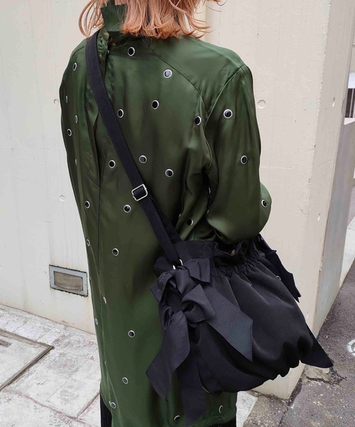 Casselini（キャセリーニ）の「Casselini(キャセリーニ)サイドダブルリボンBAG（ショルダーバッグ・レディース・ブラウン/ブラック/アイボリー/カーキ・FREE）」の11枚目の写真