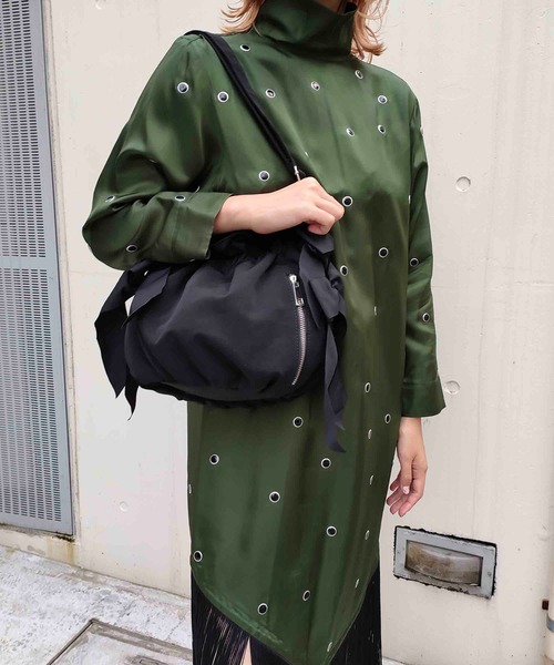 Casselini（キャセリーニ）の「Casselini(キャセリーニ)サイドダブルリボンBAG（ショルダーバッグ・レディース・ブラウン/ブラック/アイボリー/カーキ・FREE）」の12枚目の写真