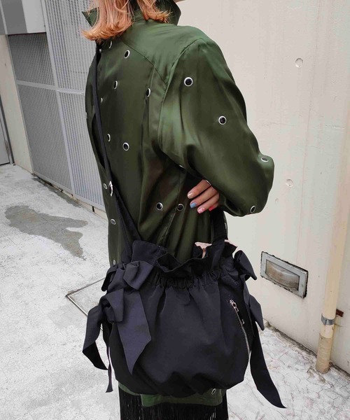 Casselini（キャセリーニ）の「Casselini(キャセリーニ)サイドダブルリボンBAG（ショルダーバッグ・レディース・ブラウン/ブラック/アイボリー/カーキ・FREE）」の10枚目の写真