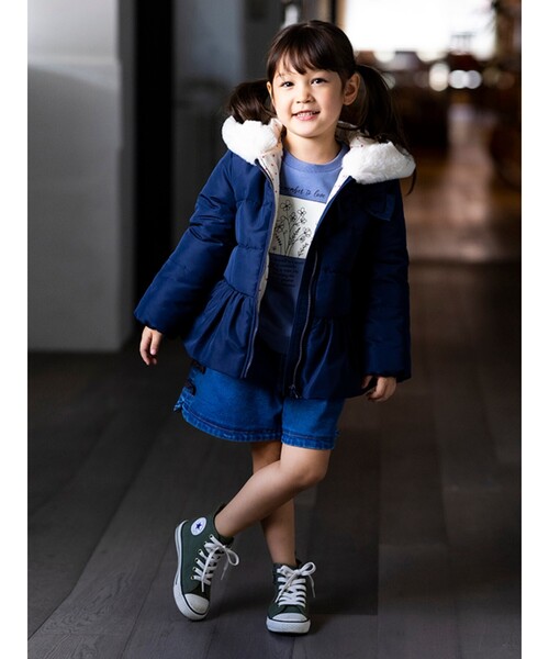 SHOO・LA・RUE（シューラルー）の「◆【90-130cm/撥水】コーデの主役になるレインボープリント！ファーフード中綿ブルゾン（ブルゾン・キッズ・ライトパープル/ネイビー・12/11/10/09/13）」の15枚目の写真