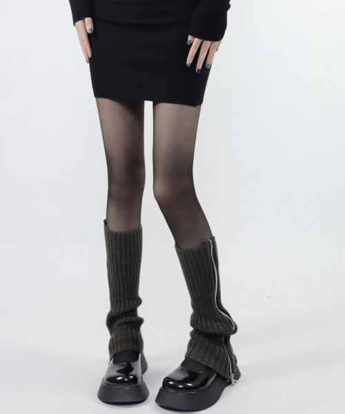.KOM(ドットコム)の「A'GEM/9 × .kom『.komセレクト/ドットケーオーエムセレクト』ZIP付レッグウォーマー(レッグウォーマー・メンズ・ブルー/ブラック/ホワイト/グレー・FREE)」の14枚目の写真