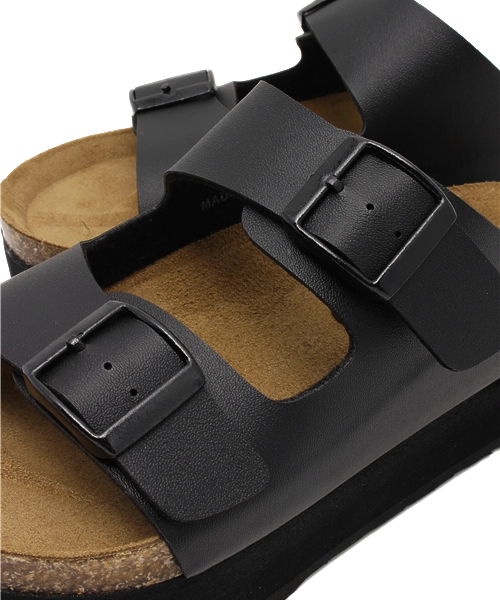 DISCOAT（ディスコート）の「【Discoat】厚底ダブルベルトサンダル（サンダル・レディース・ホワイト/ブラック・LARGE/MEDIUM）」の8枚目の写真