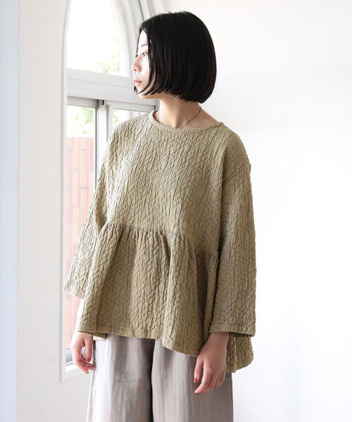 BLACK CRANE（ブラッククレーン）の「BLACK CRANE / ラッフル トップ（シャツ/ブラウス・レディース・ブラック系その他4/ベージュ・X-SMALL）」の13枚目の写真