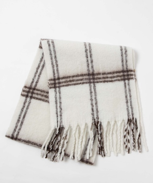 WEGO（ウィゴー）の「WEGO/【23年新色追加】ワイドフリンジストール（マフラー・レディース・ブラック/ベージュ/オフホワイト/サックスブルー/オレンジ/ブルー/その他1/その他2/その他3/その他5/ブルー系その他/グリーン/ライトピンク/その他4/オレンジ系その他・FREE）」の18枚目の写真