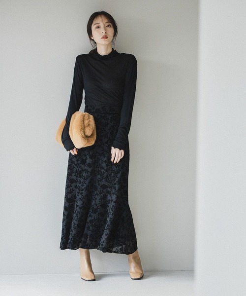 Andemiu（アンデミュウ）の「バックジップショートブーツ169318（ブーツ・レディース・ブラック/ベージュ/ワイン・MEDIUM/LARGE）」の21枚目の写真