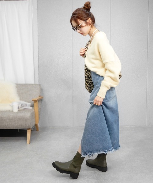 minia（ミニア）の「ソックスミドルブーツ（ブーツ・レディース・カーキ/グレイッシュベージュ/ブラック・S/M/L）」の11枚目の写真