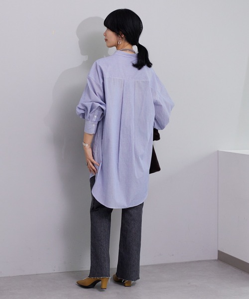 SHENERY（シーナリー）の「バンドカラーストライプチュニックシャツ（シャツ/ブラウス・レディース・ブルー・36/38）」の12枚目の写真