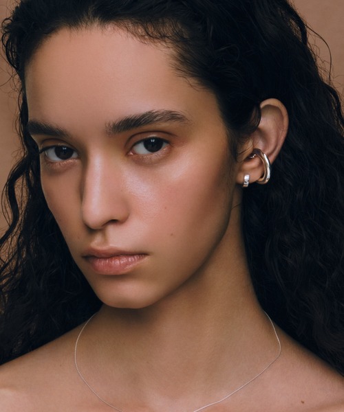 quip queint(クイップクエイント)の「【quip queint】hold hoop pierce QU019(ピアス(両耳用)・レディース・シルバー・FREE)」の2枚目の写真