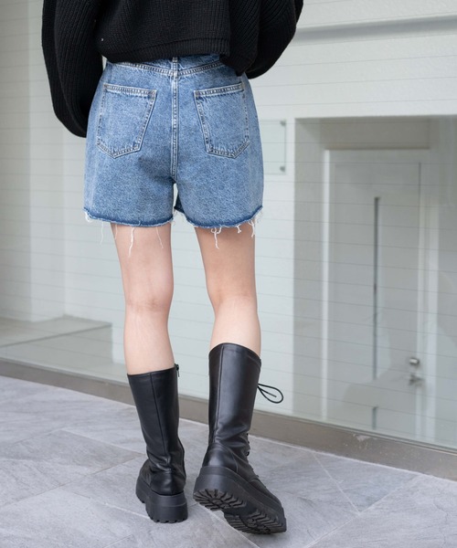 WEGO（ウィゴー）の「WEGO/ダメージショートパンツ（デニムパンツ・レディース・ブラック系その他/ホワイト/ライトインディゴブルー/コバルトブルー・SMALL/MEDIUM/LARGE/X-SMALL）」の15枚目の写真