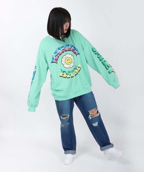 SMILEY FACE（スマイリーフェイス）の「SMILEY FACE（スマイリーフェイス）フラワースマイルモチーフ 袖プリント スウェットトップス メンズ レディース/トレーナープルオーバー（スウェット・メンズ・ホワイト/ブラック/ライトグリーン・M/L）」の21枚目の写真