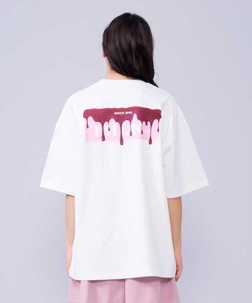 MILKFED.（ミルクフェド）の「MELT BAR LOGO WIDE S/S TEE（Tシャツ/カットソー・レディース・ブラック/オフホワイト/ホワイト・ONE SIZE）」の7枚目の写真