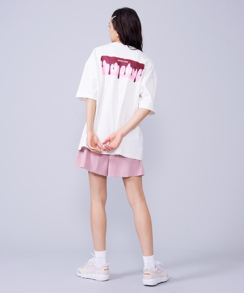 MILKFED.（ミルクフェド）の「MELT BAR LOGO WIDE S/S TEE（Tシャツ/カットソー・レディース・ブラック/オフホワイト/ホワイト・ONE SIZE）」の11枚目の写真
