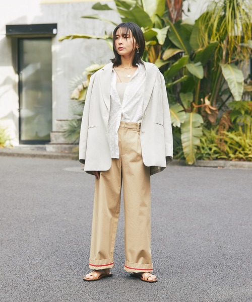 RIVE DROITE（リヴドロワ）の「総レースで差がつく1枚/レース