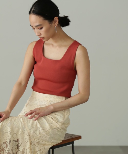 FREE'S MART（フリーズマート）の「◆[洗える]マシンウォッシャブルスクエアネックタンクニット（ニット/セーター・レディース・グリーン/ホワイト/レッド/ブラック・FREE）」の21枚目の写真