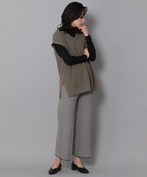 Elura(エルーラ)の「ニットジャガードパンツ(その他パンツ・レディース・ベージュ/ブラック・LARGE/MEDIUM)」の12枚目の写真