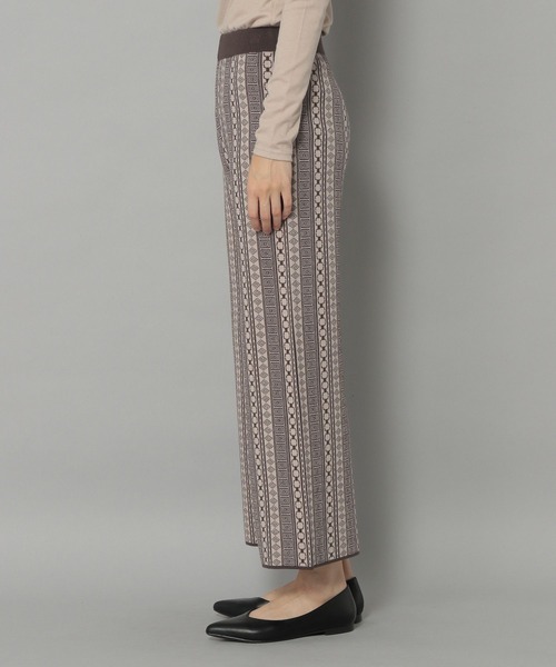 Elura(エルーラ)の「ニットジャガードパンツ(その他パンツ・レディース・ベージュ/ブラック・LARGE/MEDIUM)」の20枚目の写真