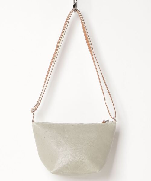 TASINAMI（タシナミ）の「TASINAMI × PR01. / SHOULDER BAG - ショルダーバッグ - (TA-PR-04)（ショルダーバッグ・レディース・カーキ/ブラウン/パープル/ライトオリーブ/テラコッタ/オレンジ/セージグリーン/キャメル/ライトブラウン/グレー/モカ/オリーブ/クリアブラウン/ゴールド/チョコ/グリーン/アッシュブラウン/ダークウッド・FREE）」の22枚目の写真