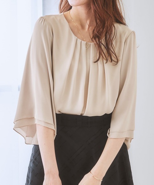 7days Life Styling（セブンデイズライフスタイリング）の「ジョーゼットエアリー7分袖トップス（シャツ/ブラウス・レディース・ライトブルー/ネイビー/ドット/グレイッシュベージュ/ライラック/オフホワイト/ピンク/キャメル/ストライプ/ブラック/ミント/ホワイト×ブラック/マスタード/ピンク系その他/ベージュ系その他・S/M/LL/L/3L）」の5枚目の写真