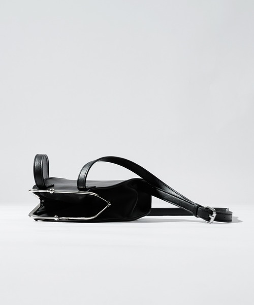 Adoon plain（アドーンプレーン）の「【Adoon plain】がま口ショルダーバッグ（ショルダーバッグ・メンズ・ブラック・FREE）」の11枚目の写真