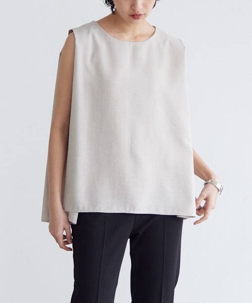 for/c（フォーシー）の「リネンライクノースリブラウス【サスティナブル】（シャツ/ブラウス・レディース・ブラック/チャコール/ベージュ/イエロー・M/L）」の10枚目の写真