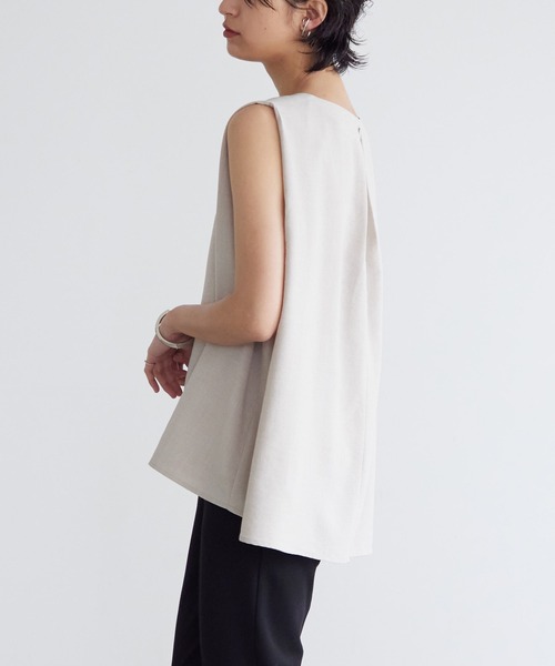 for/c（フォーシー）の「リネンライクノースリブラウス【サスティナブル】（シャツ/ブラウス・レディース・ブラック/チャコール/ベージュ/イエロー・M/L）」の11枚目の写真