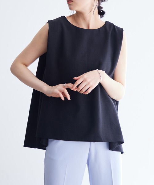 for/c（フォーシー）の「リネンライクノースリブラウス【サスティナブル】（シャツ/ブラウス・レディース・ブラック/チャコール/ベージュ/イエロー・M/L）」の7枚目の写真