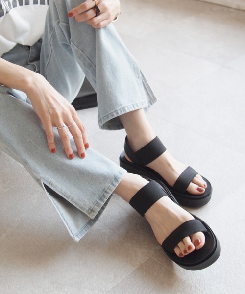 VIVIAN（ヴィヴィアン）の「サッ！と履ける厚底コンフォートバックバンドゴムサンダル（サンダル・レディース・ブラック/アイボリー/Moca/その他8/シルバー系その他7・LL/S/M/L）」の9枚目の写真