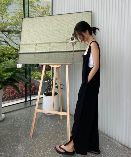 N.s(エヌドットエス)の「ワイドサロペット(サロペット/オーバーオール・レディース・ブラック・S/M/L)」の2枚目の写真