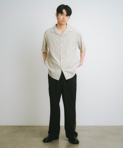 WHIMSIC（ウィムジック）の「【UNISEX】オープンカラーシャツ（シャツ/ブラウス・メンズ・ネイビー/ブラック/アイボリー/ブルー・FREE）」の18枚目の写真