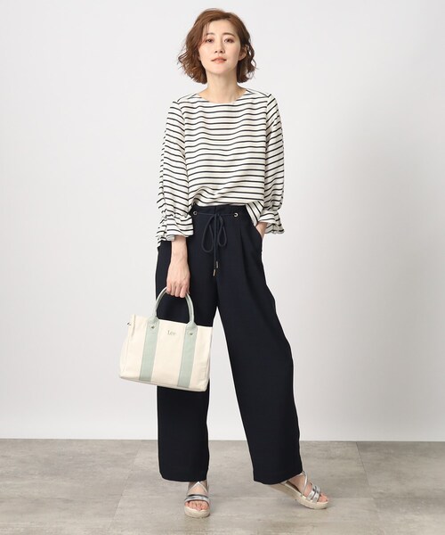 Lee（リー）の「【Lee別注】スクエアキャンバストート（トートバッグ・レディース・ライトベージュ/ガンメタ/ミント/ブラック系1/ブラック系7/ブラック系2/ダークグレー/ブラック/アイボリー系1/アイボリー系6/ベージュ系その他6/ブラック系3・00）」の19枚目の写真