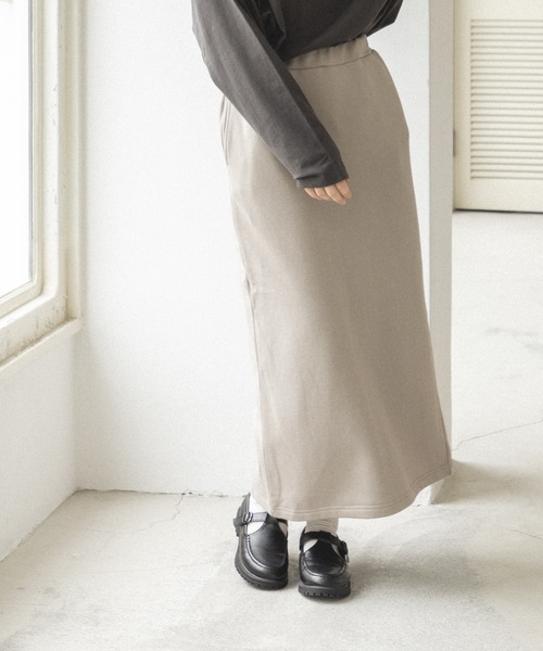 pairmanon（ペアマノン）の「【ママサイズ】ウエストゴム スリット入り タイトスカート（スカート・レディース・ブラック/グレイッシュベージュ/ブラウン・FREE）」の3枚目の写真