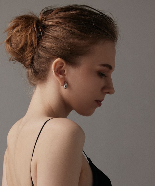 CENE（セネ）の「【CENE】セネ/ドロップフープイヤリング（イヤリング・レディース・シルバー/ゴールド・FREE）」の16枚目の写真