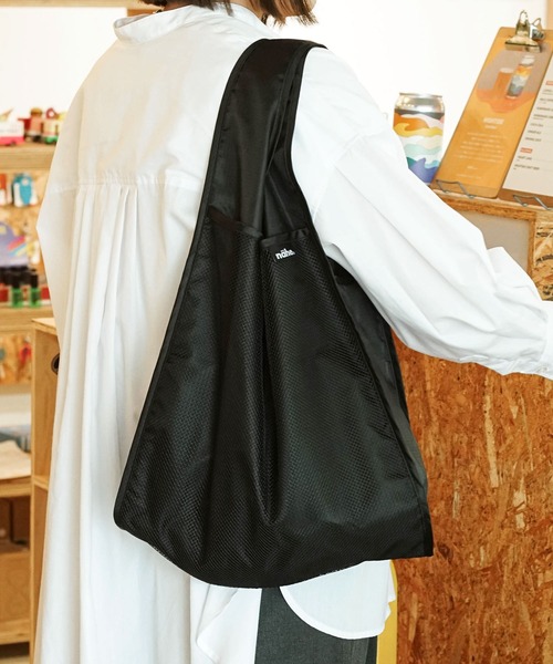 Nahe（ネーエ）の「nahe SHOPPER ネーエ ショッパー マルシェバッグ エコバッグ メッシュ トート 折りたたみ M（エコバッグ/サブバッグ・レディース・ブルー/ブラック/レッド/グリーン/ベージュ/イエロー/ライトブルー・FREE）」の9枚目の写真