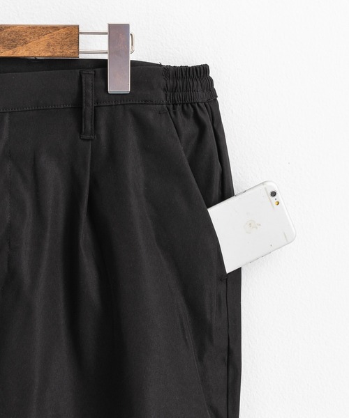 Ressaca(レサーカ)の「ルーズシルエット サイドシャーリング タックイージーパンツ(その他パンツ・メンズ・ブラック/ベージュ/ブルー/グリーン・XL/M/L)」の9枚目の写真